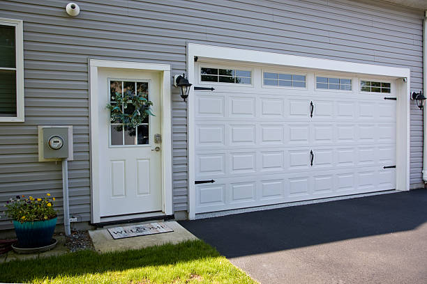 24/7 Emergency Garage Door Panel Replacement experts in Knightdale, NC